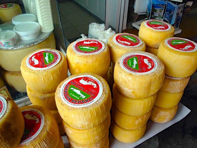 chania-market-cheese.jpg