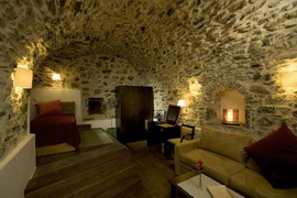 medieval castle hotel mesta chios