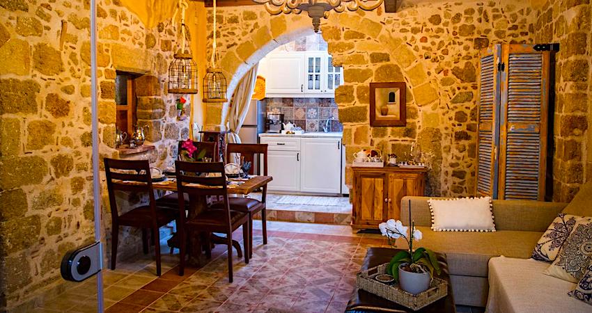 George & Alexandras Apartment, Rhodes, Old town